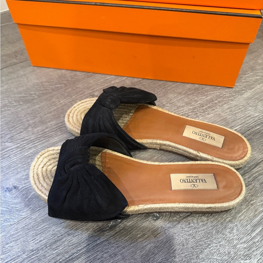 VALENTINO SANDALS - Picture 2 of 3